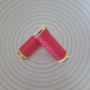 alles-naaigaren-tinten-fel-roos
