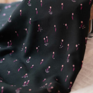 LISE-TAILOR-Bloom-every-day-noir
